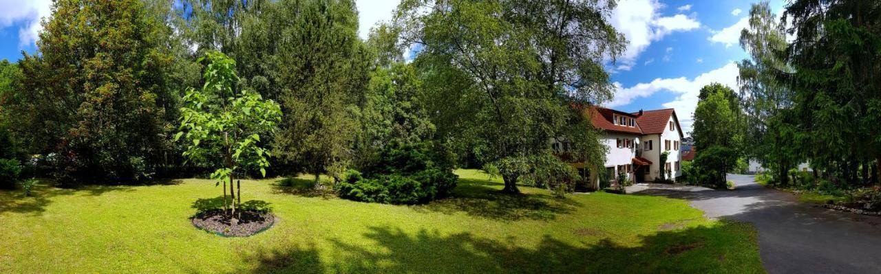 Bed and Breakfast Zum G'Leut Thiersheim Экстерьер фото